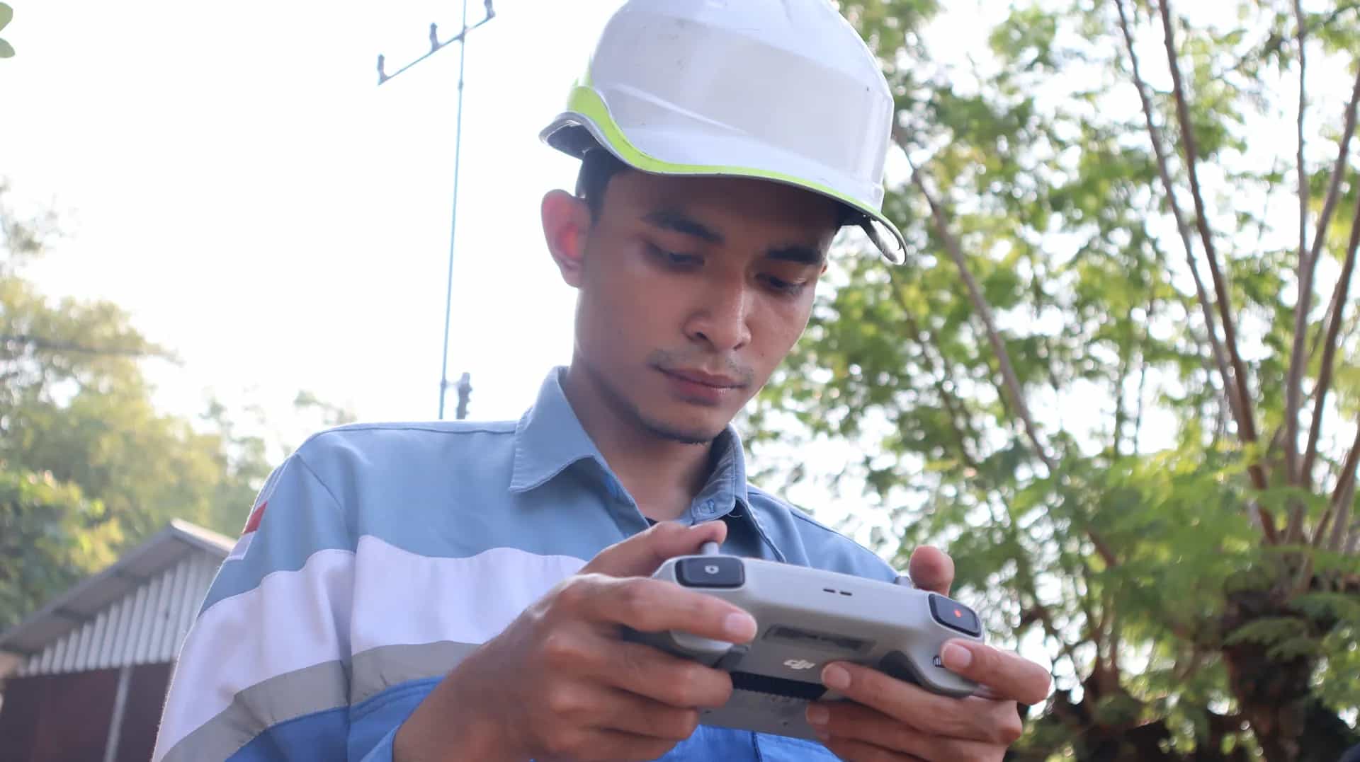 Foto Bersama Tim di Lokasi Pertamina Tuban
