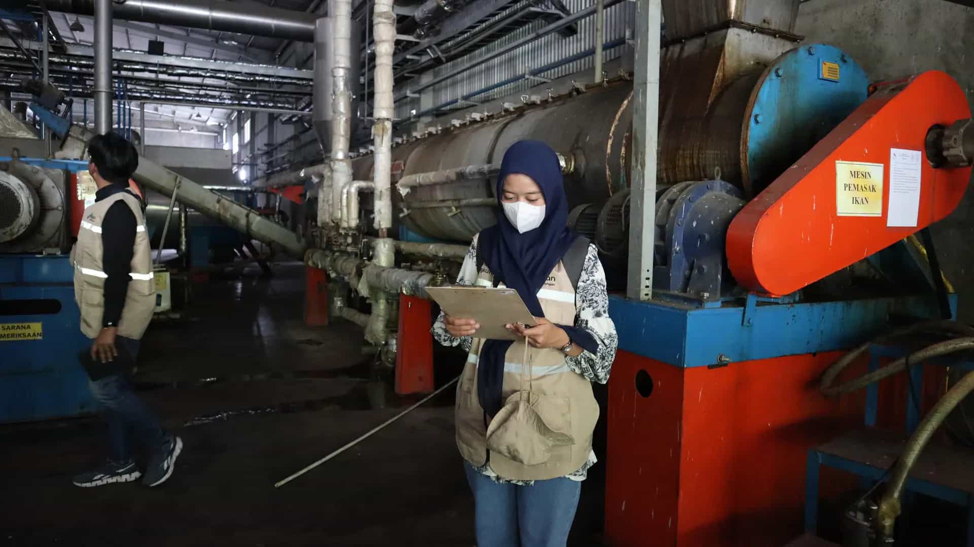 Career background for Staff Operasional Tambang